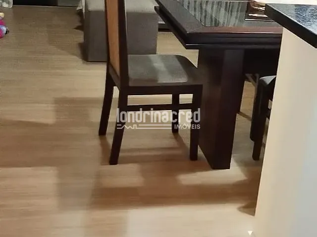 Casa com 266m², à venda, no bairro Loteamento Chamonix em Londrina