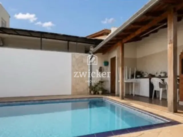 Casa com 300m² 3 quartos e 3 banheiros, à venda, no bairro Vila Pacífico em Bauru