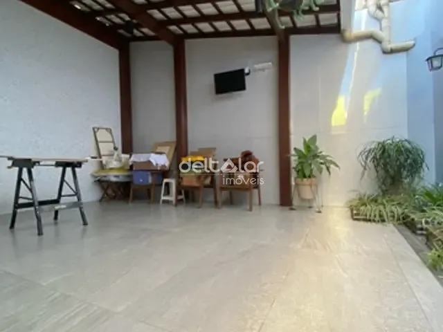 Casa 3 quartos e 2 banheiros, à venda, no bairro Canaã em Belo Horizonte