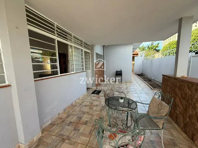 Casa 3 quartos e 3 banheiros, à venda, no bairro Jardim Brasil em Bauru