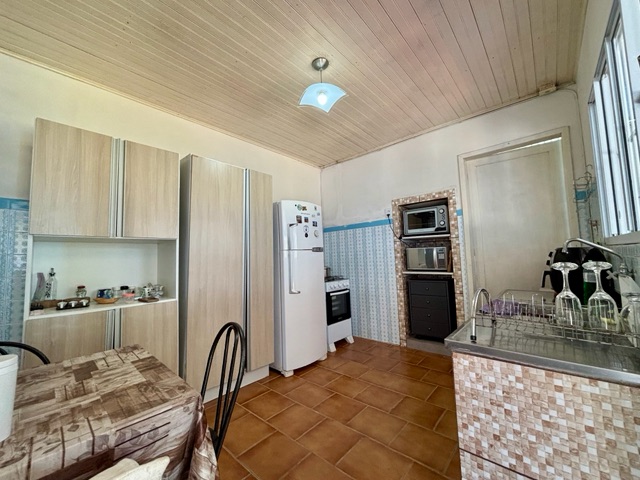 Casa 3 quartos e 3 banheiros, à venda, no bairro Laranjal em Pelotas