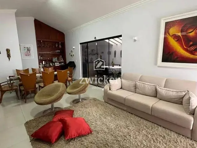 Casa com 210m² 3 quartos e 4 banheiros, à venda, no bairro Vila Aeroporto Bauru em Bauru