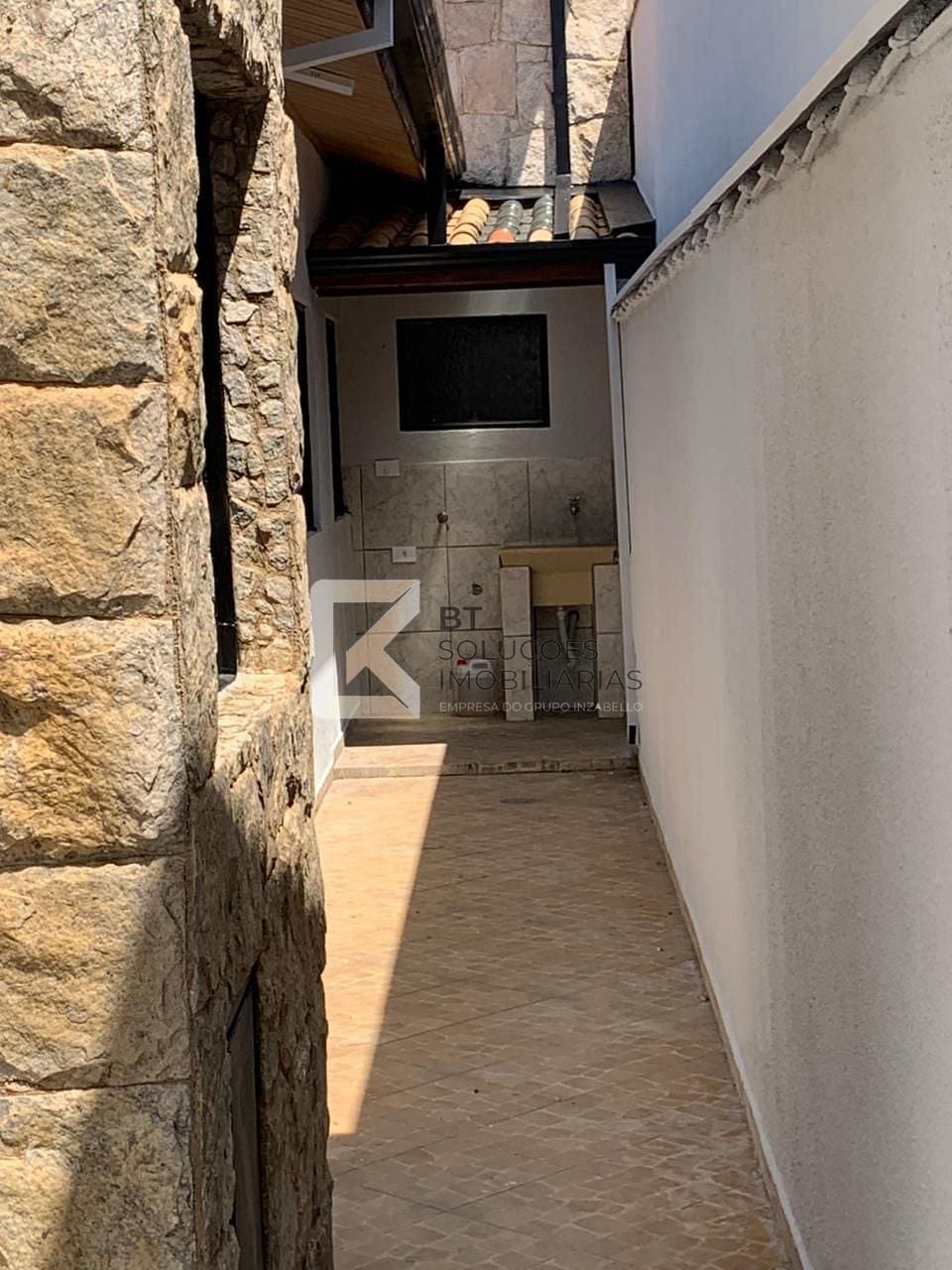 Casa à venda com 2 quartos, 120m² - Foto 15