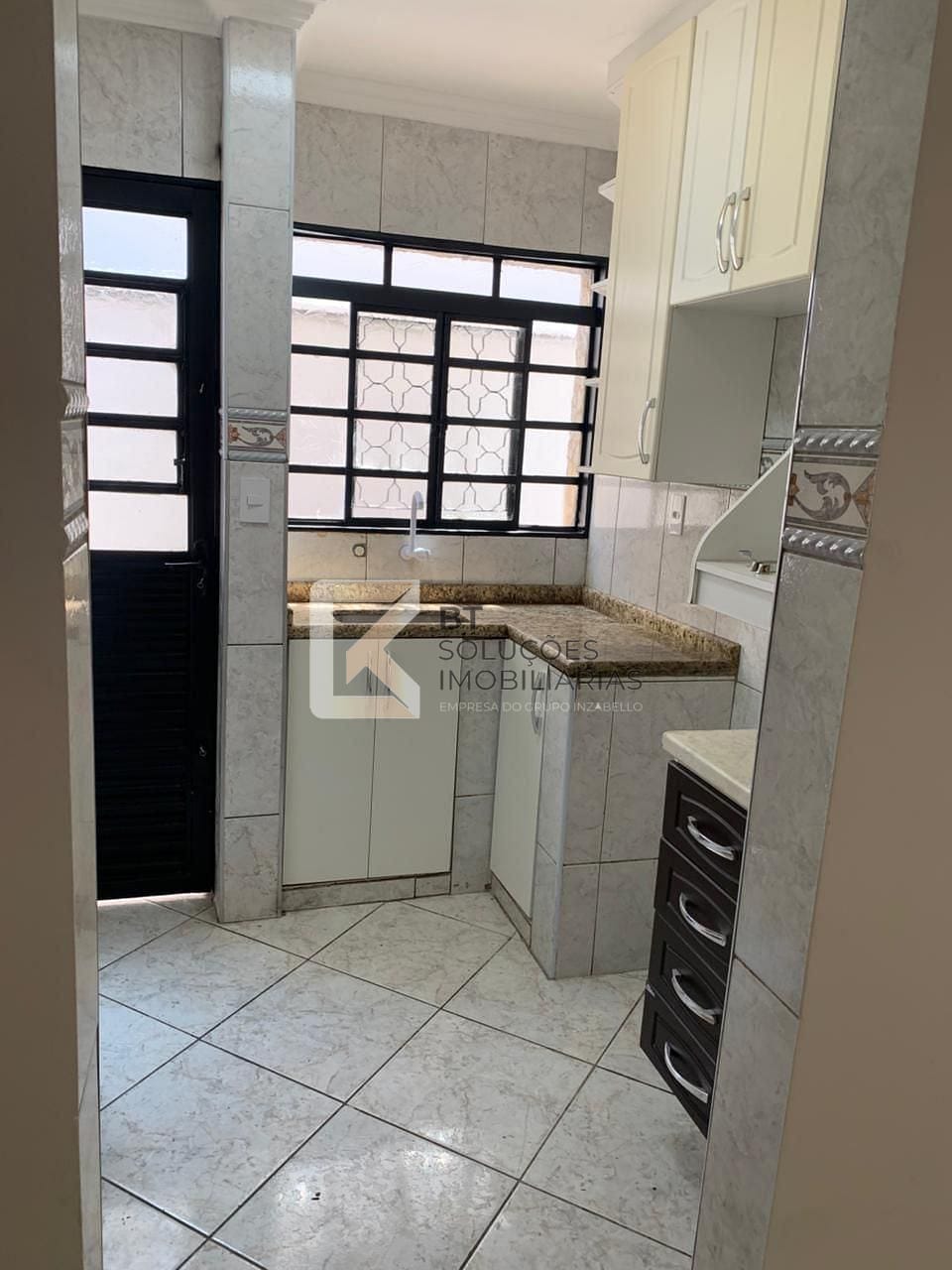 Casa à venda com 2 quartos, 120m² - Foto 5