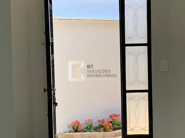 Casa com 150m² 3 quartos e 2 banheiros, à venda, no bairro Jardim Valença em Indaiatuba