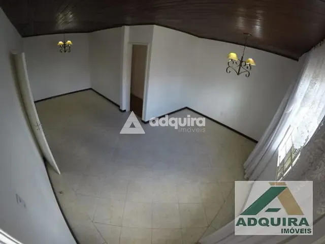 Casa 3 quartos e 3 banheiros, à venda, no bairro Estrela em Ponta Grossa