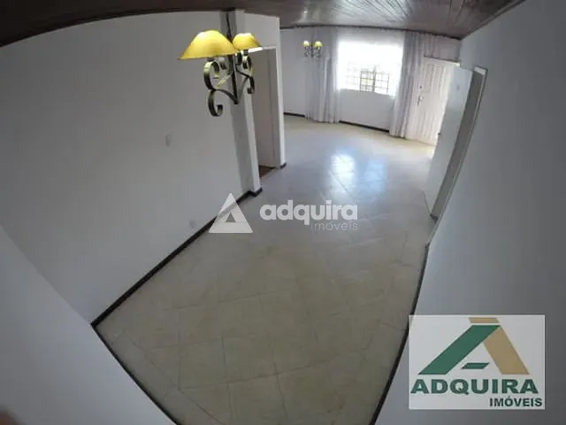 Casa 3 quartos e 3 banheiros, à venda, no bairro Estrela em Ponta Grossa