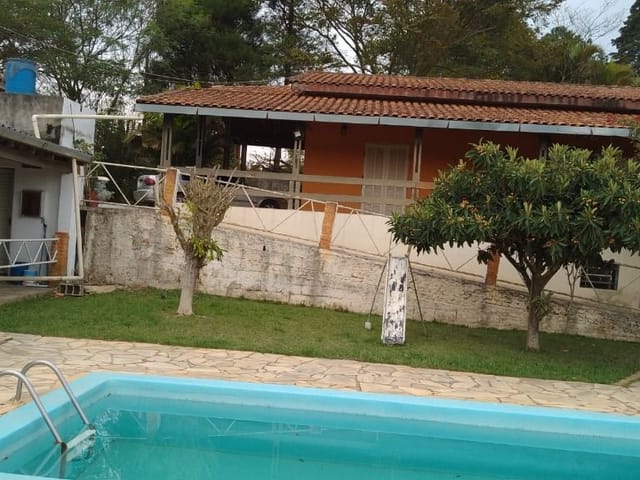 Casa com 2000m² 9 quartos e 6 banheiros, à venda, no bairro Mombaça em São Roque
