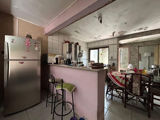 Casa com 212m² 4 quartos e 3 banheiros, à venda, no bairro São Gonçalo em Pelotas