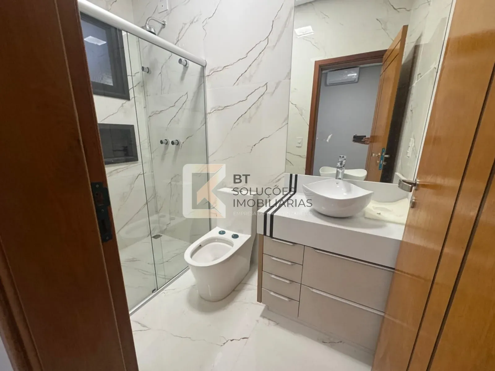 Casa, 4 quartos, 250 m² - Foto 35