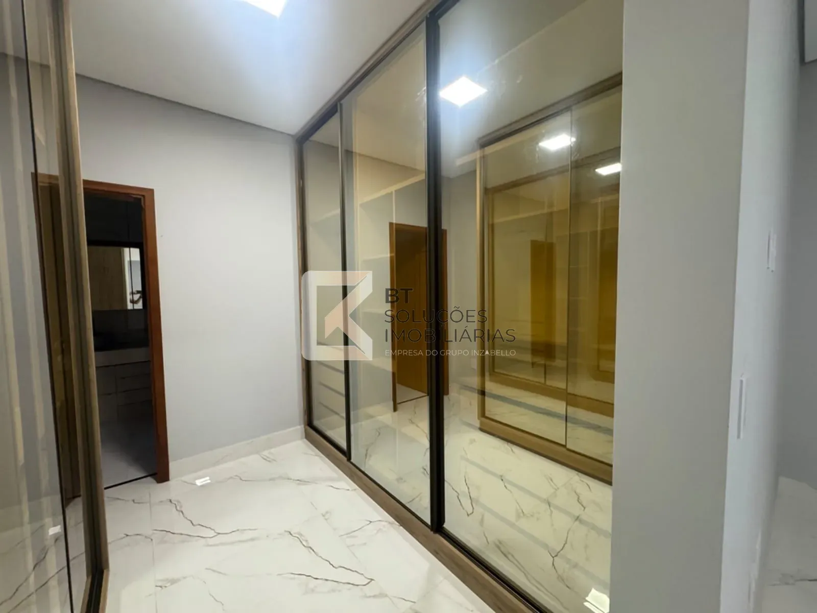 Casa, 4 quartos, 250 m² - Foto 19