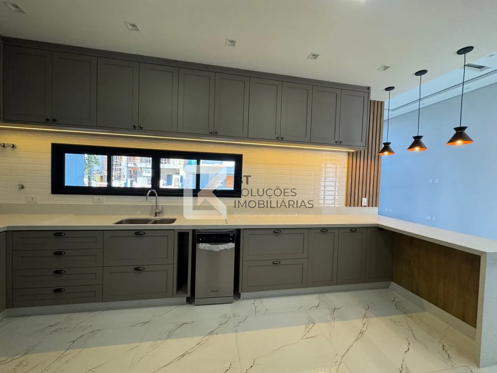 Casa, 4 quartos, 250 m² - Foto 9
