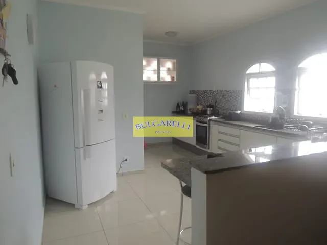 Casa com 260m² 3 quartos e 2 banheiros, à venda, no bairro Jardim Caçula em Jundiaí