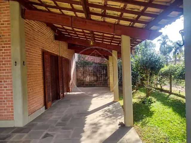 Casa com 750m² 3 quartos e 2 banheiros, à venda, no bairro Jardim das Palmeiras (Zona Sul) em São Paulo