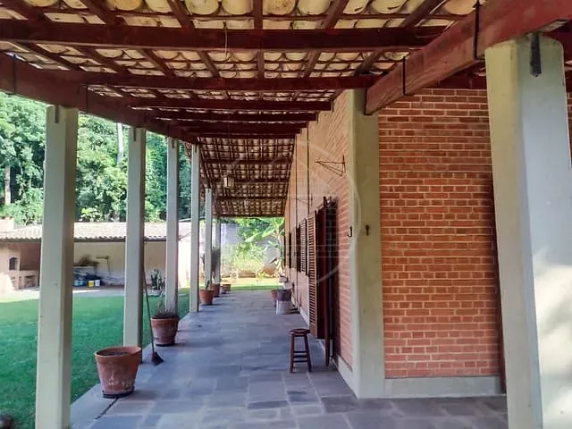 Casa com 750m² 3 quartos e 2 banheiros, à venda, no bairro Jardim das Palmeiras (Zona Sul) em São Paulo