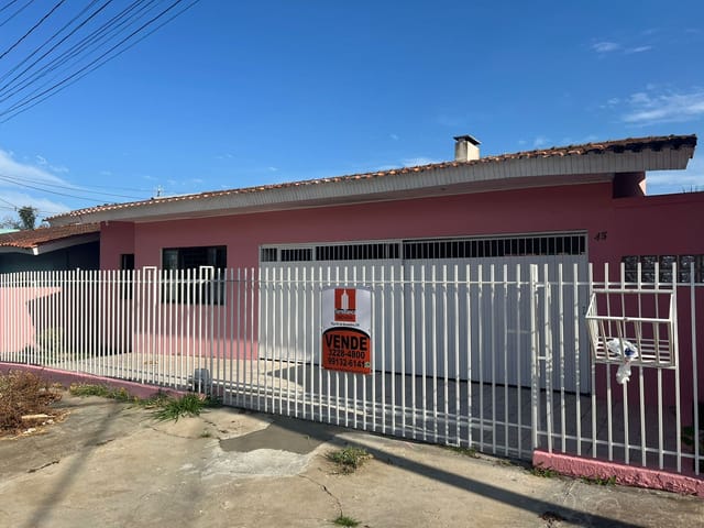 Casa à venda e para locação, com 3 quartos (sendo 1 suíte) - Jardim Carvalho - Ponta Grossa/PR