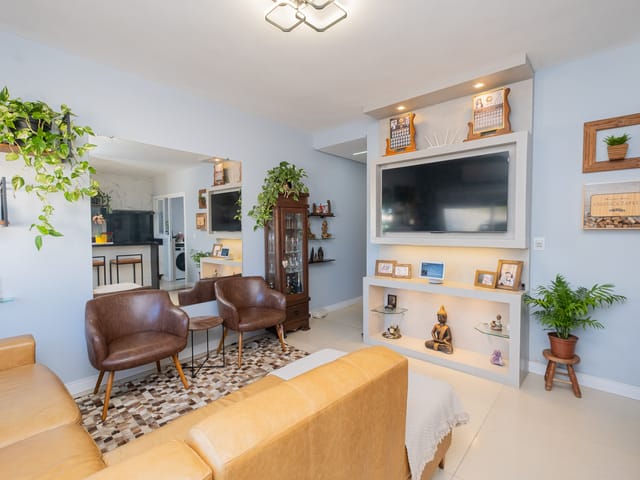 Casa com 258m² 3 quartos e 3 banheiros, à venda, no bairro Laranjal em Pelotas