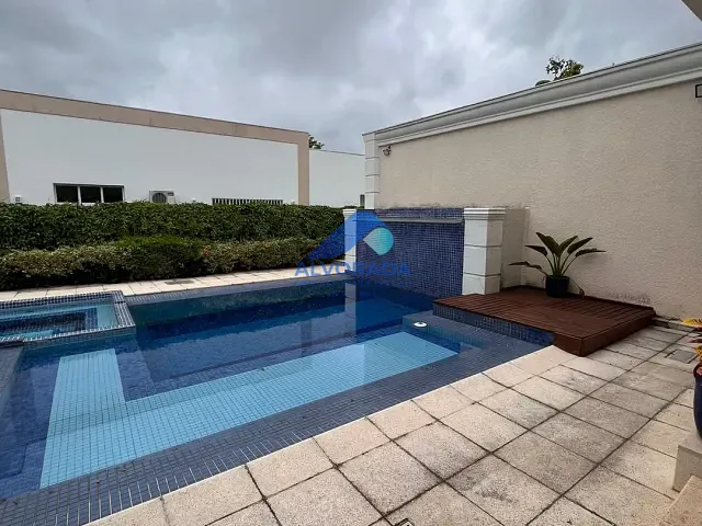 Casa 7 quartos e 7 banheiros, à venda, no bairro Jardim Paraíba em Jacareí