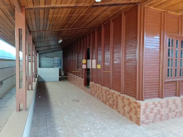 Casa com 300m² 3 quartos e 2 banheiros, à venda, no bairro Parque Manoel de Vasconcelos em Sumaré