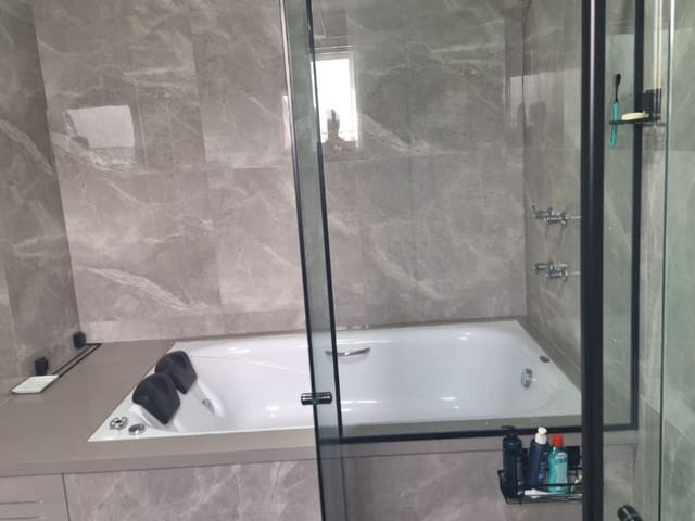 Casa com 451m² 3 quartos e 1 banheiro, à venda, no bairro Colinas do Paratehy em São José dos Campos
