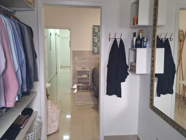Casa com 451m² 3 quartos e 1 banheiro, à venda, no bairro Colinas do Paratehy em São José dos Campos