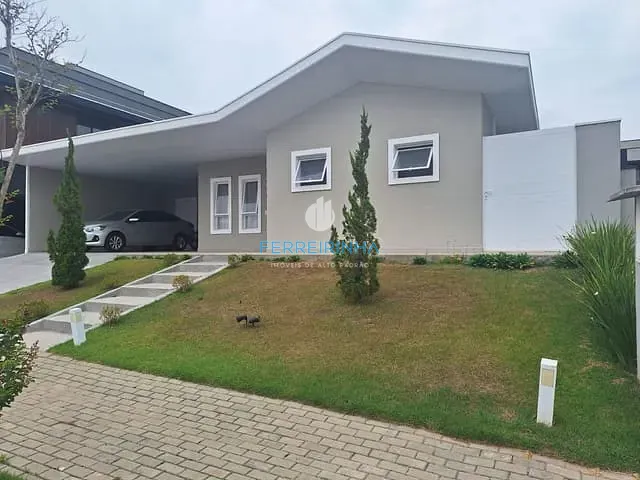 Casa com 451m² 3 quartos e 1 banheiro, à venda, no bairro Colinas do Paratehy em São José dos Campos
