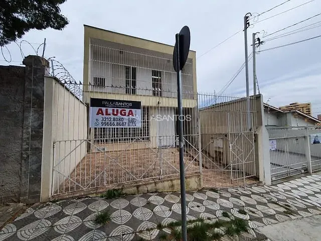 Casa com 195m² 4 quartos e 6 banheiros, à venda, no bairro Centro em Sorocaba