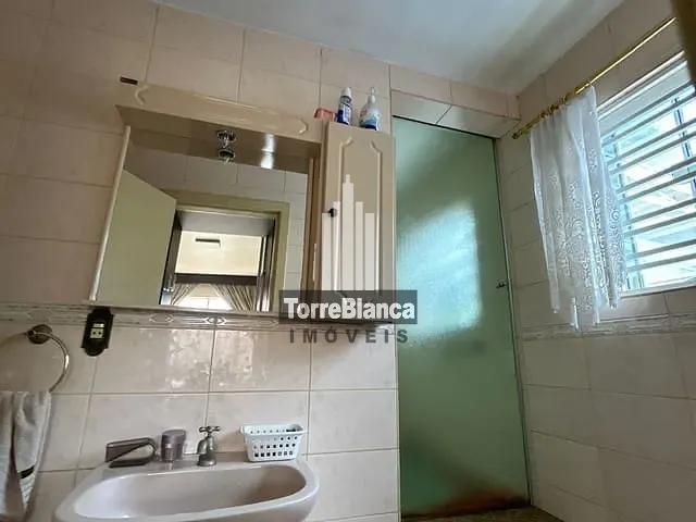 Casa com 462m² 3 quartos e 2 banheiros, à venda, no bairro Órfãs em Ponta Grossa