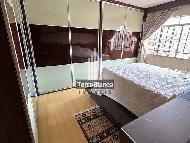 Casa com 462m² 3 quartos e 2 banheiros, à venda, no bairro Órfãs em Ponta Grossa