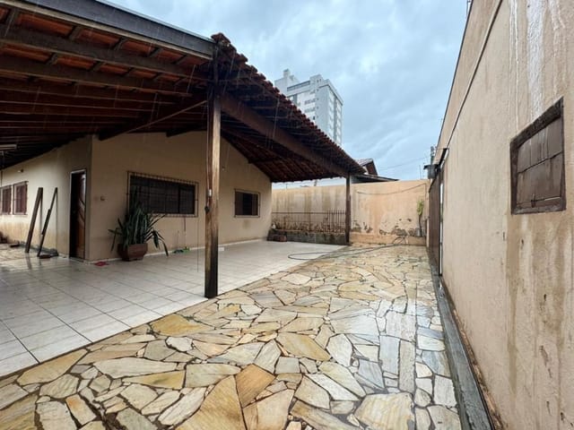 Foto do Casa - Casa à venda e locação 2 Quartos, 1 Suite, 4 Vagas, 360M², Lourdes, Uberaba - MG | ZUCATO IMOBILIARIA LTDA