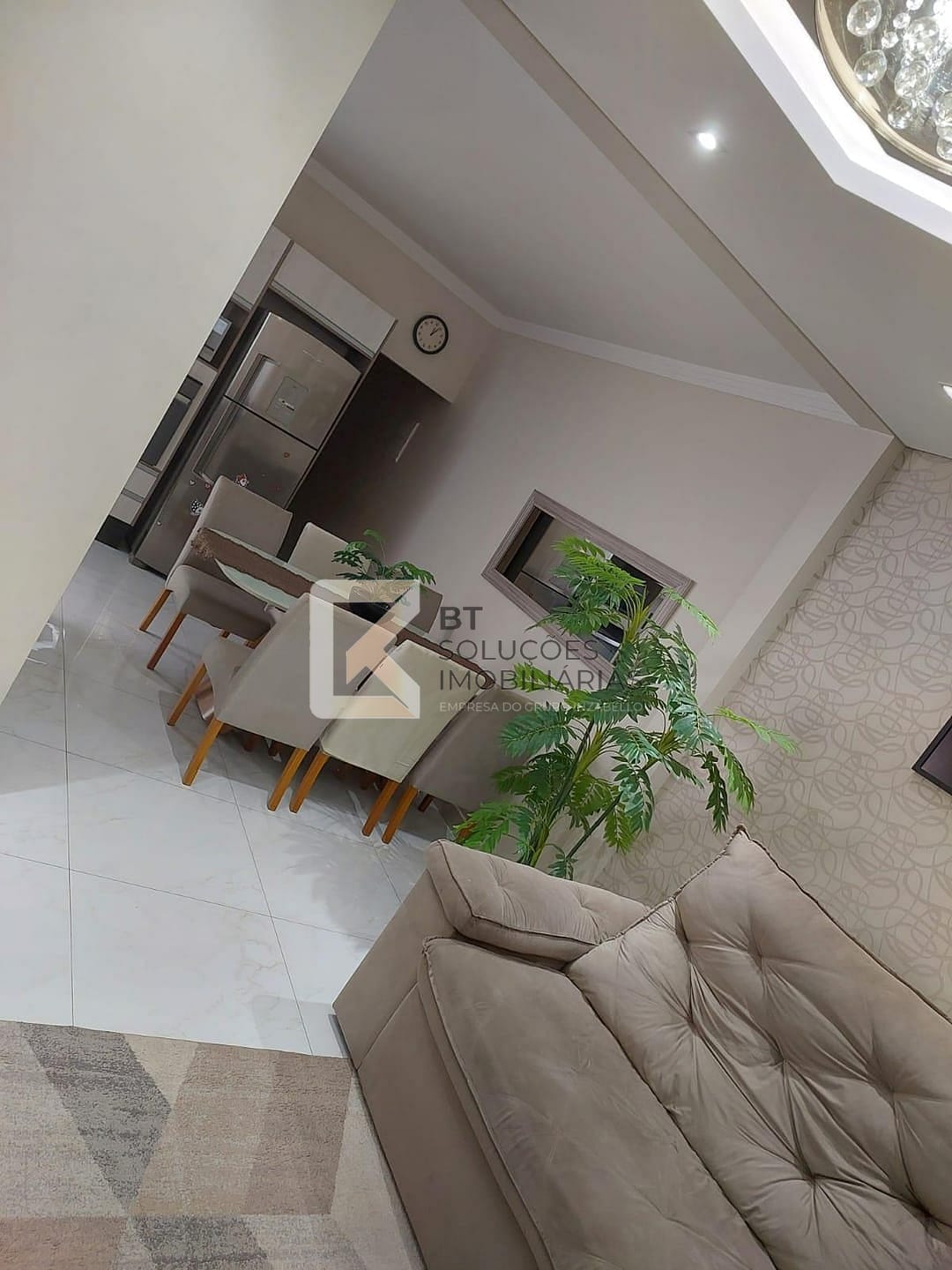 Casa à venda com 3 quartos, 151m² - Foto 4