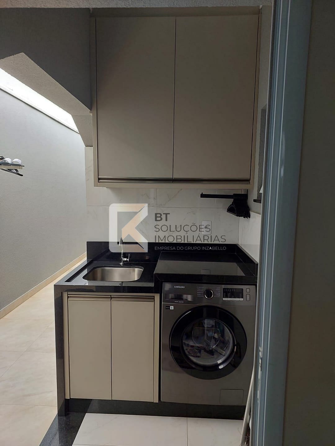 Casa à venda com 3 quartos, 151m² - Foto 9
