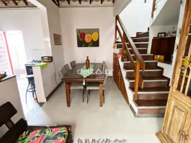 Casa com 360m² 3 quartos e 3 banheiros, para alugar, no bairro Fernão Dias em Belo Horizonte