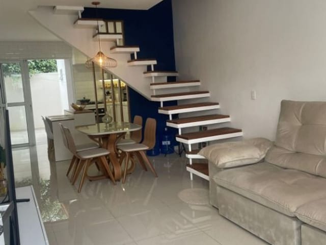 Casa com 65m² 2 quartos e 1 banheiro, à venda, no bairro Outeiro de Passárgada em Cotia