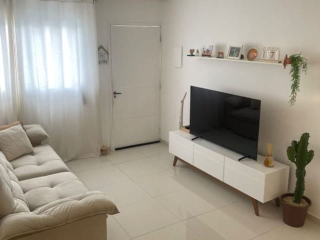 Casa com 65m² 2 quartos e 1 banheiro, à venda, no bairro Outeiro de Passárgada em Cotia