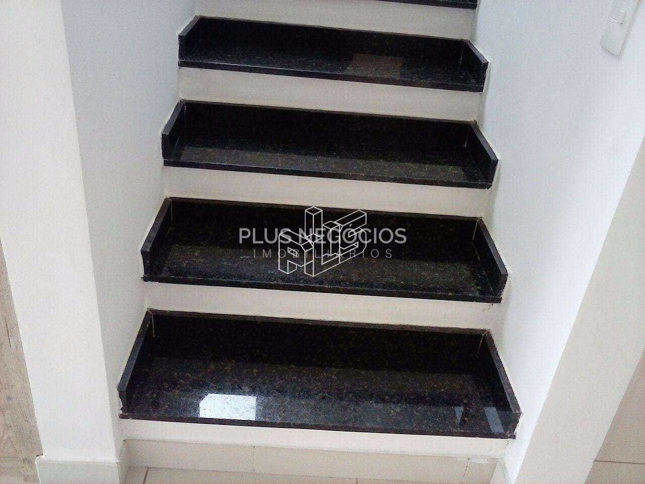 Casa, 4 quartos, 220 m² - Foto 24