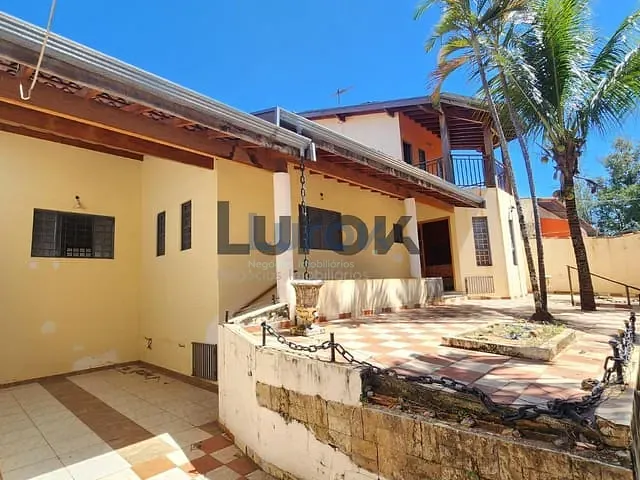 Casa com 314m² 4 quartos e 2 banheiros, à venda, no bairro Jardim Nova Europa em Campinas