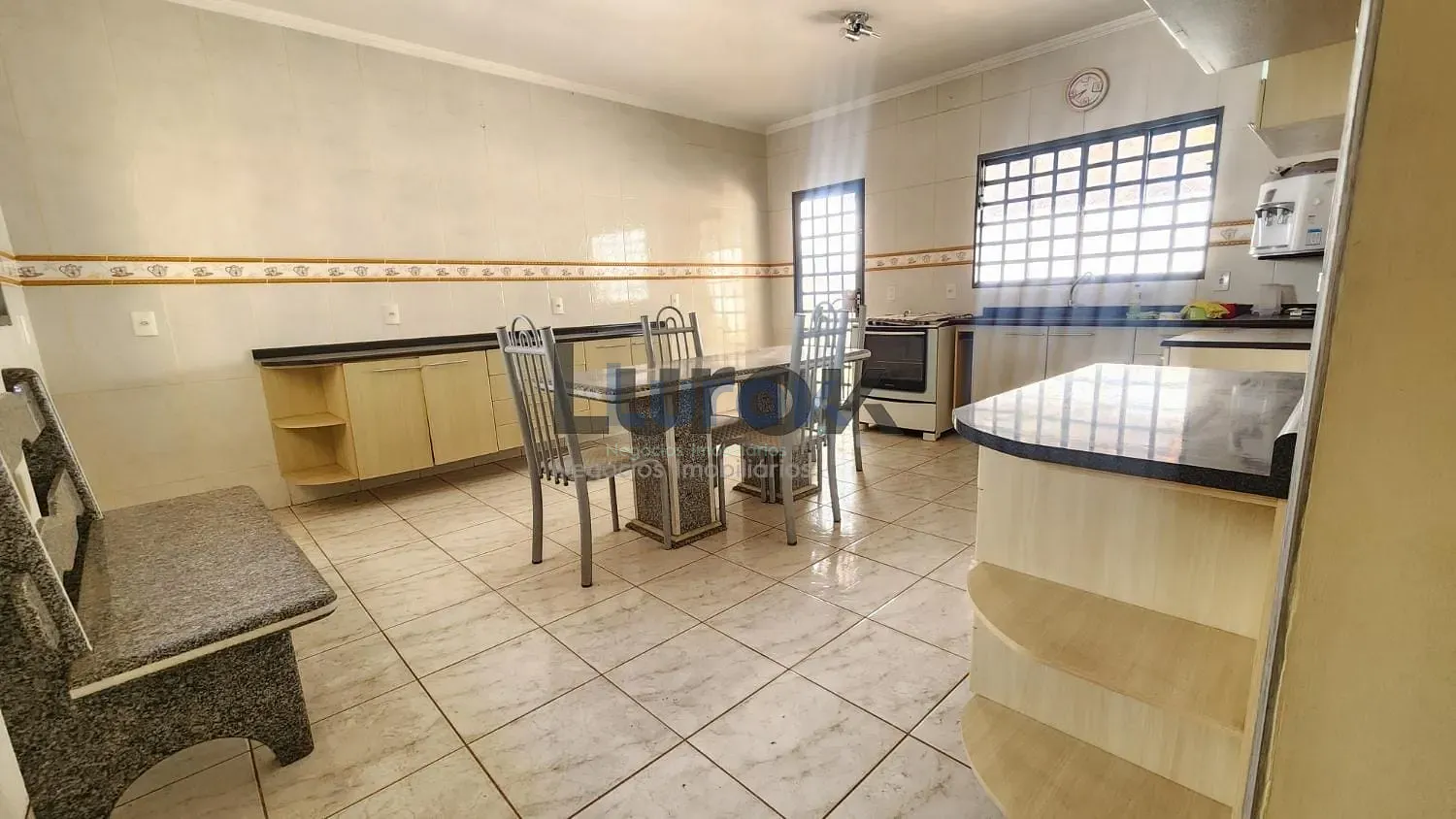 Casa, 4 quartos, 225 m² - Foto 8