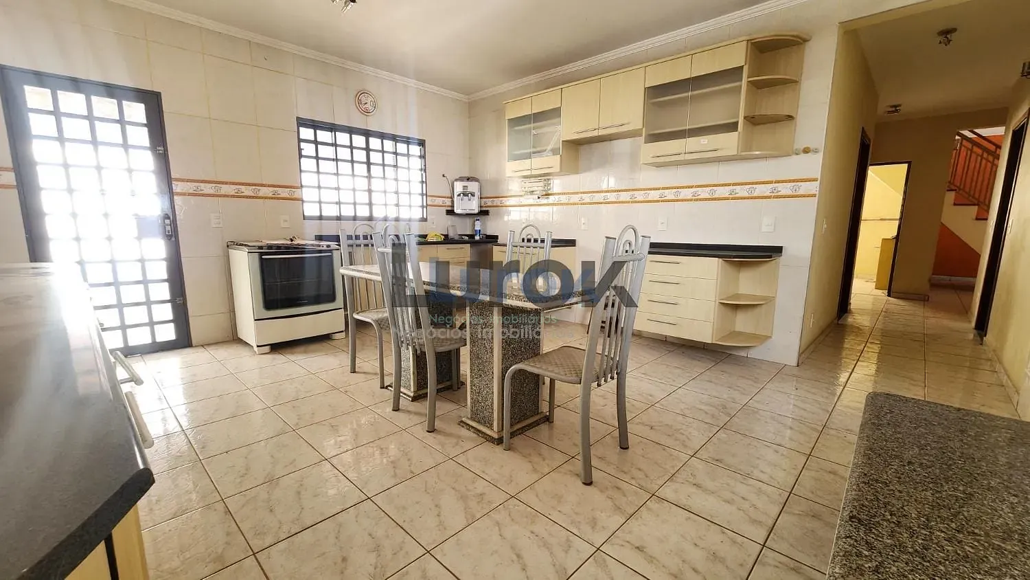 Casa, 4 quartos, 225 m² - Foto 9