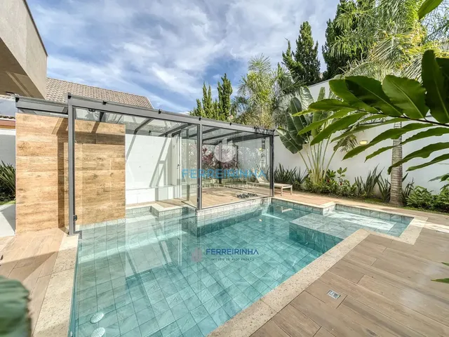 Casa com 700m² 4 quartos e 5 banheiros, à venda, no bairro Condomínio Reserva do Paratehy em São José Dos Campos