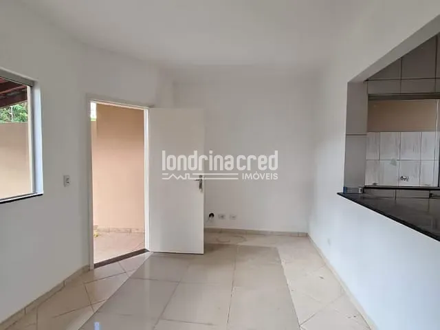 Casa com 125m² 3 quartos e 2 banheiros, à venda, no bairro Jardim Pequena Londres em Londrina