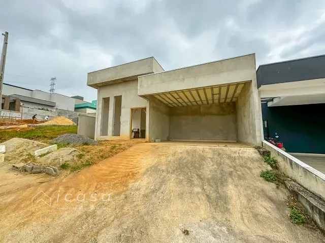 Casa com 300m² 3 quartos e 2 banheiros, à venda, no bairro Condomínio Terras do Vale em Caçapava