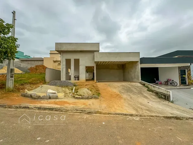 Casa com 300m² 3 quartos e 2 banheiros, à venda, no bairro Condomínio Terras do Vale em Caçapava