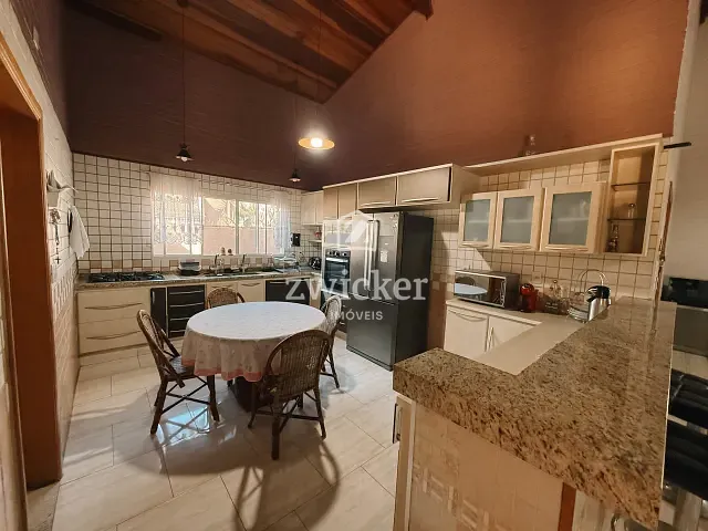 Casa com 680m² 5 quartos e 5 banheiros, à venda, no bairro Residencial Primavera em Piratininga