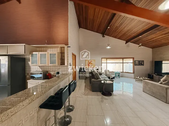 Casa com 680m² 5 quartos e 5 banheiros, à venda, no bairro Residencial Primavera em Piratininga