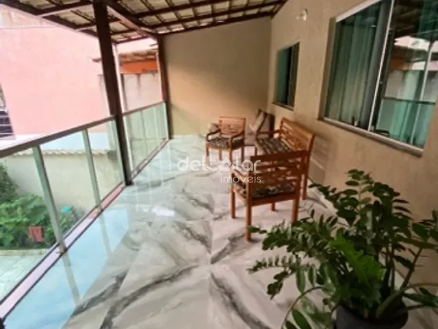 Casa 3 quartos e 2 banheiros, à venda, no bairro Vila Cloris em Belo Horizonte
