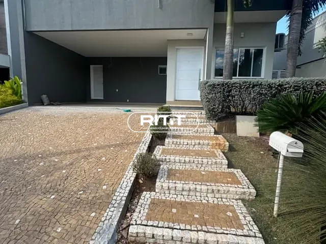 Casa com 377m² 3 quartos e 2 banheiros, à venda, no bairro Swiss Park em Campinas
