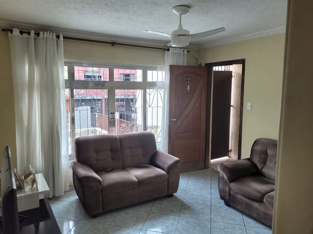 Casa com 125m² 2 quartos e 1 banheiro, à venda, no bairro Santo Antônio em Osasco