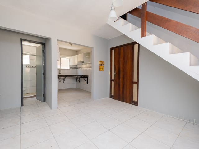 Casa 4 quartos e 2 banheiros, à venda, no bairro Laranjal em Pelotas