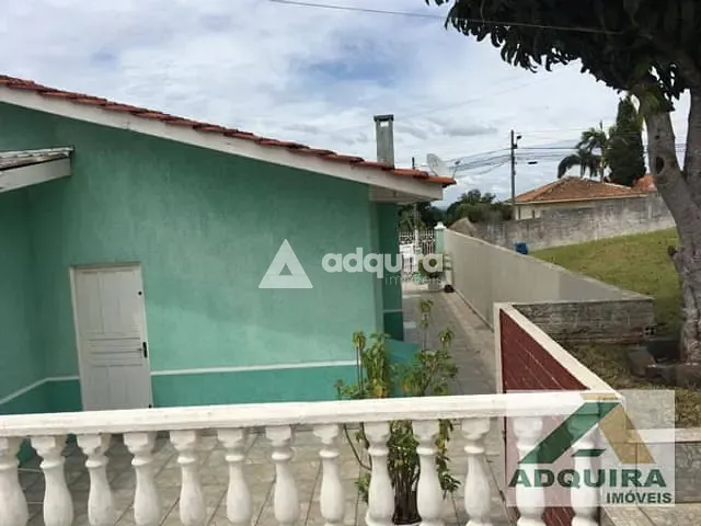 Casa com 180m² 3 quartos e 2 banheiros, à venda, no bairro Nova Rússia em Ponta Grossa